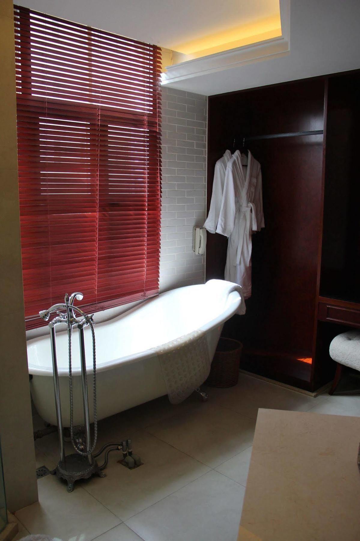 @ Gallery Suites Shanghai Exterior photo